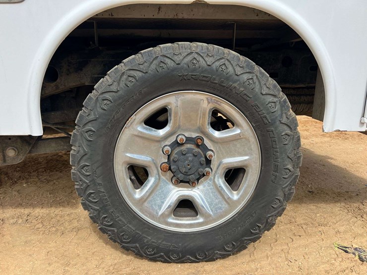 dodge-2500-image-13