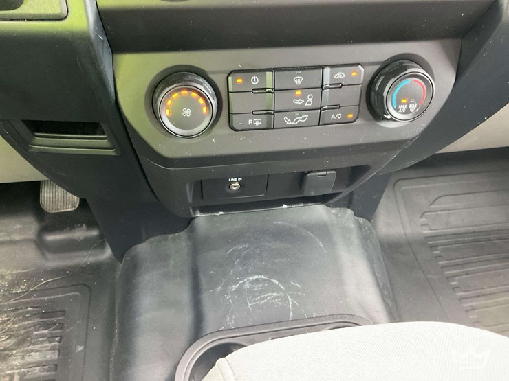 2016-ford-f150-image-15
