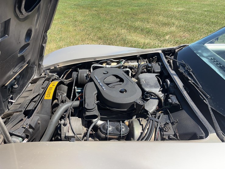 1982-chevrolet-corvette-image-24
