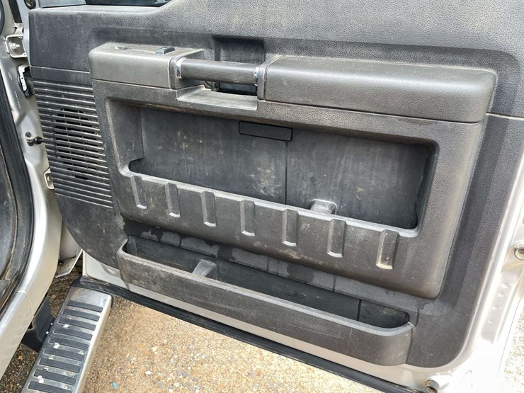 2011-ford-f250-image-17