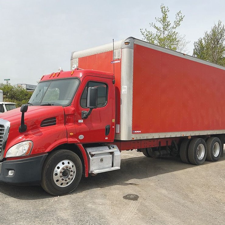 2015 FREIGHTLINER CASCADIA 113