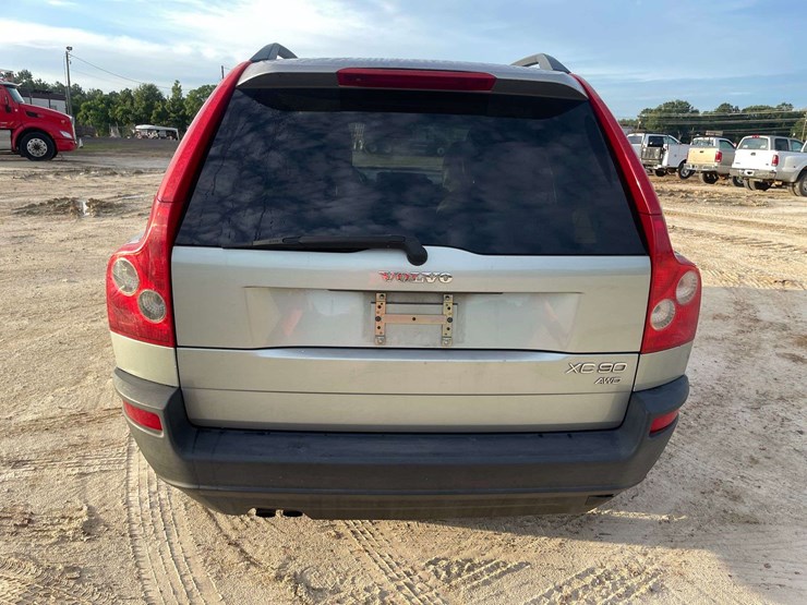 2004-volvo-xc90-image-6