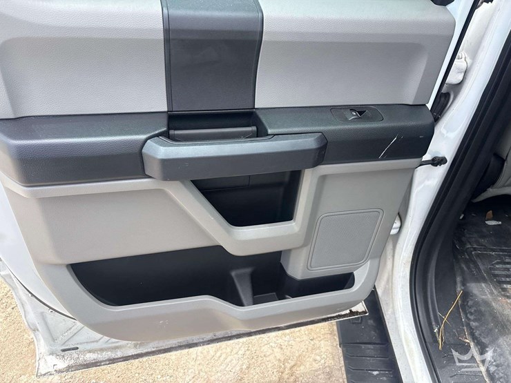 2016-ford-f150-image-19