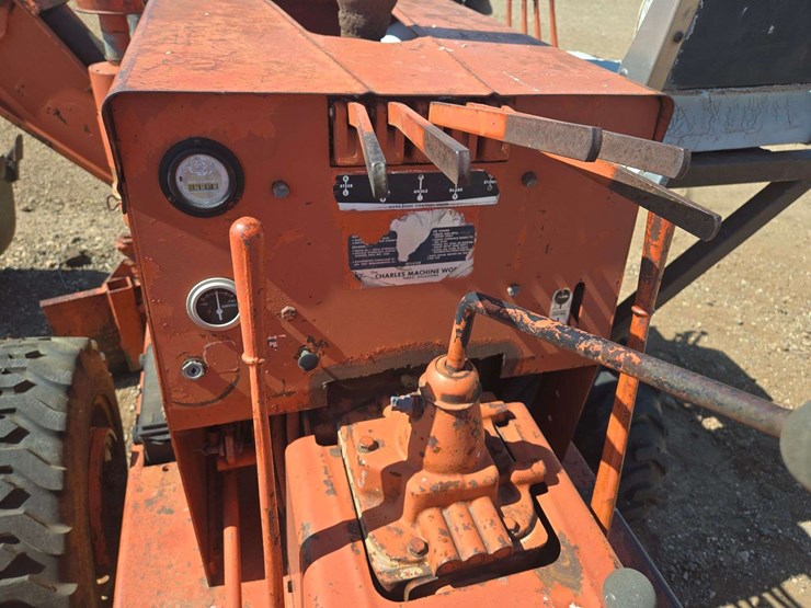 1970-ditch-witch-v30-image-15