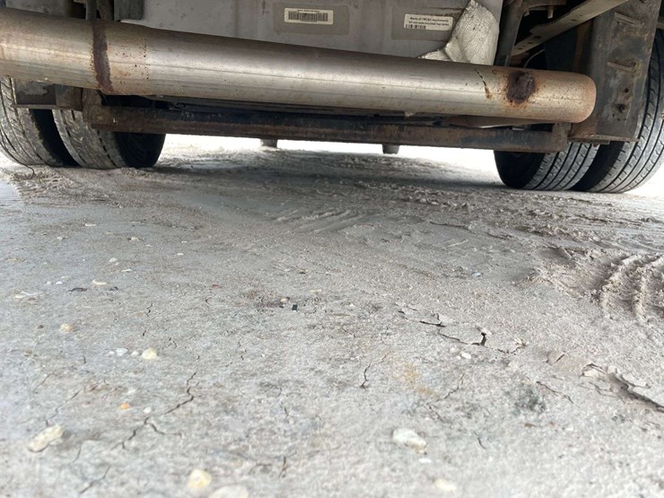 2010-ford-e450-image-24