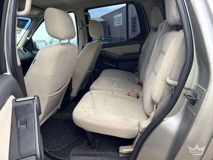 2008-ford-explorer-sport-trac-image-15