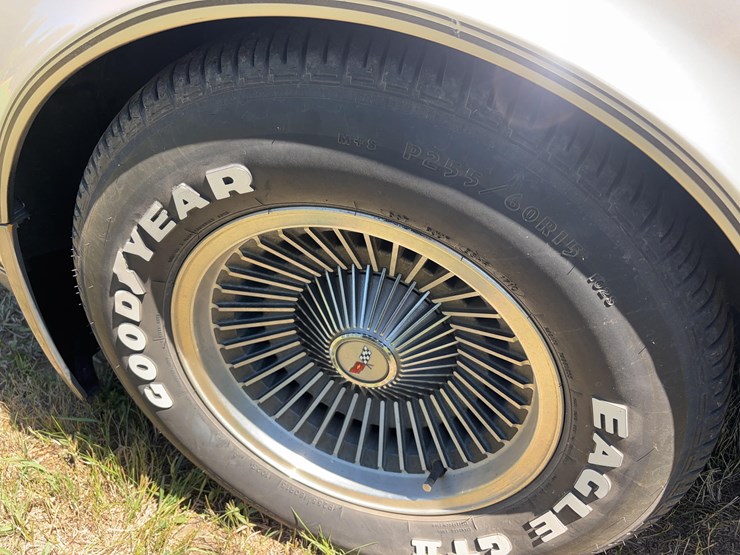 1982-chevrolet-corvette-image-29