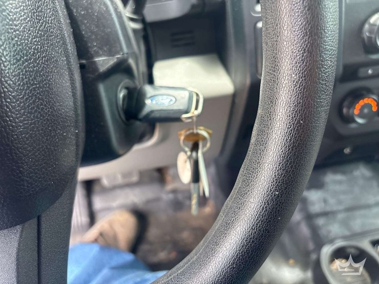 2016-ford-f150-image-21
