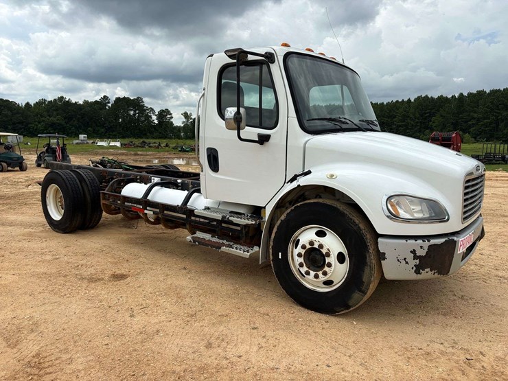 2017-freightliner-s2g-image-8