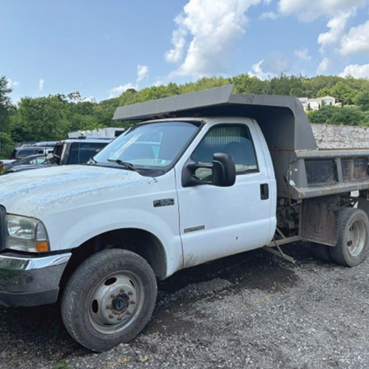 2004 FORD F550