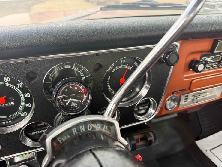 1970-chevrolet-c20-image-32