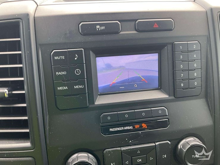 2016-ford-f150-image-17