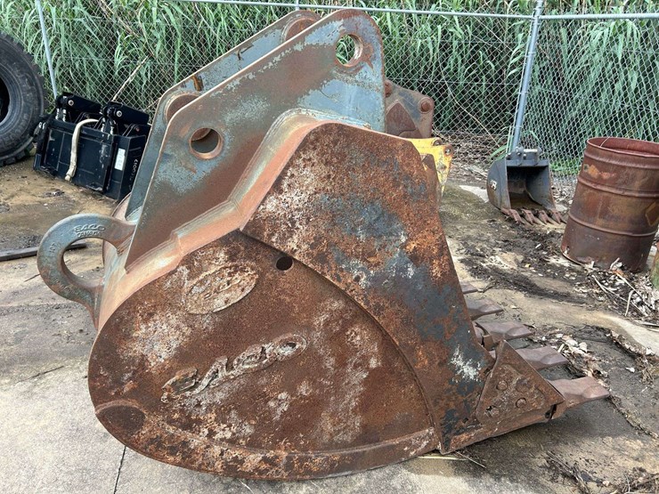 komatsu-pc300-lc-3-image-6
