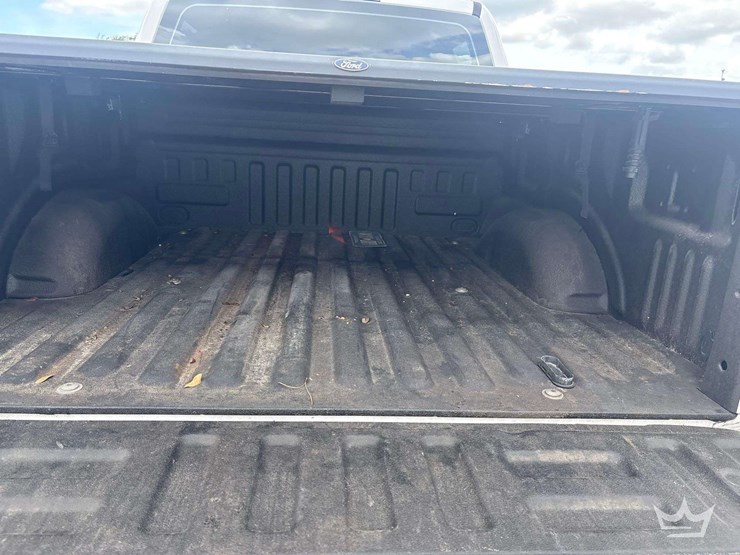2016-ford-f150-image-12