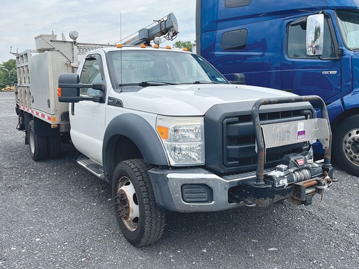 2016-ford-f550-image-1