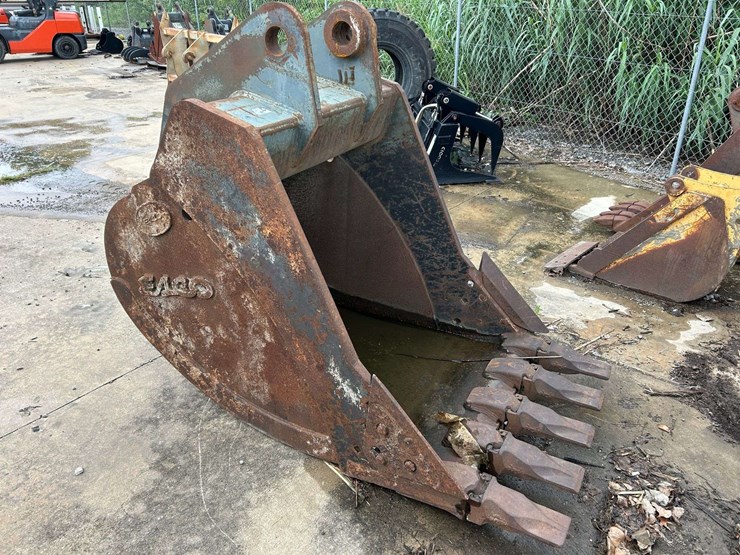 komatsu-pc300-lc-3-image-2