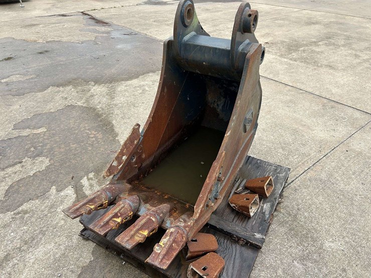 komatsu-pc150-image-3