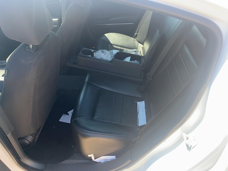 2016-dodge-charger-awd-police-passenger-car-image-53