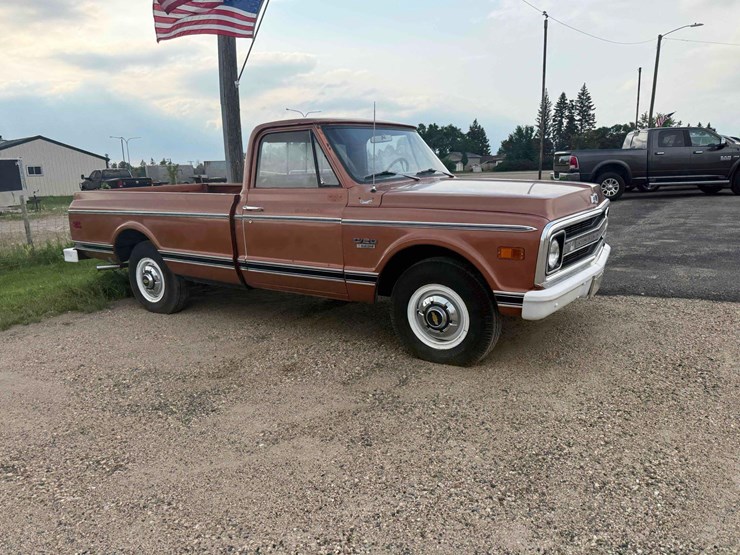 1970-chevrolet-c20-image-17