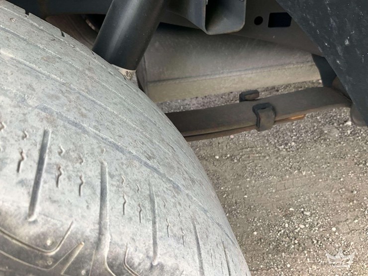 2016-ford-f150-image-32