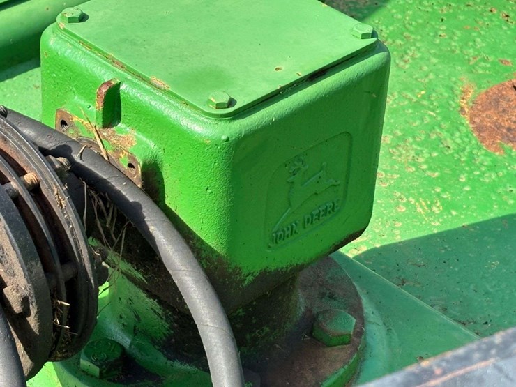 john-deere-18-image-25