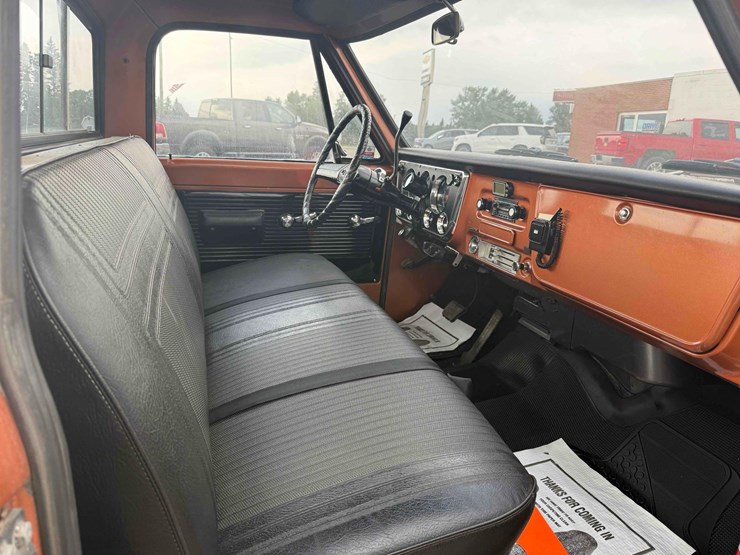 1970-chevrolet-c20-image-22