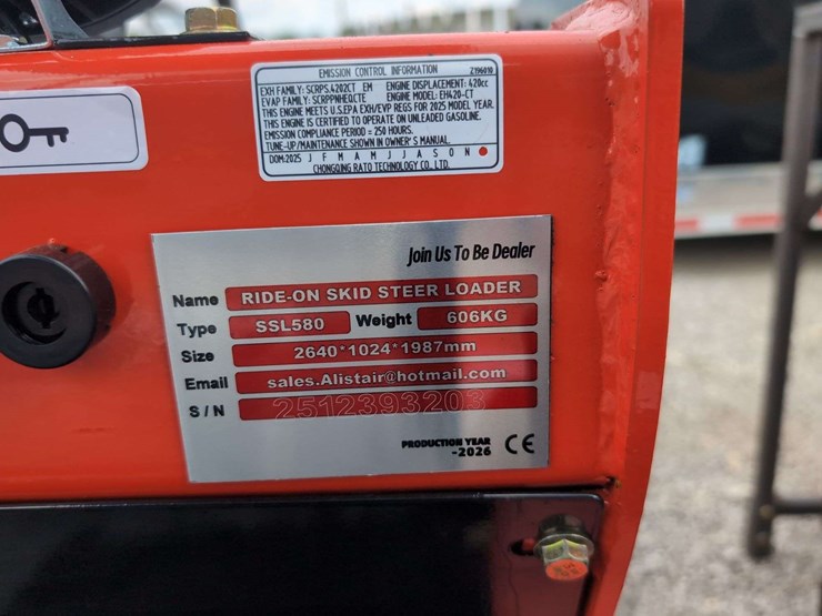 sdl-ride-on-mini-skid-steer-loader-ssl580-image-10