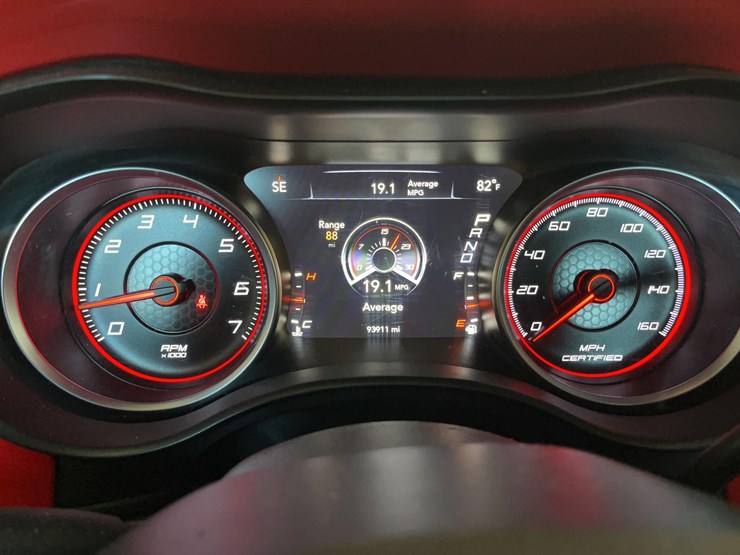 2016-dodge-charger-awd-police-passenger-car-image-93