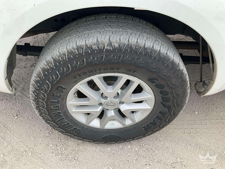 2019-nissan-frontier-image-24
