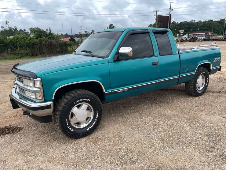 1994-chevrolet-silverado-1500-image-1
