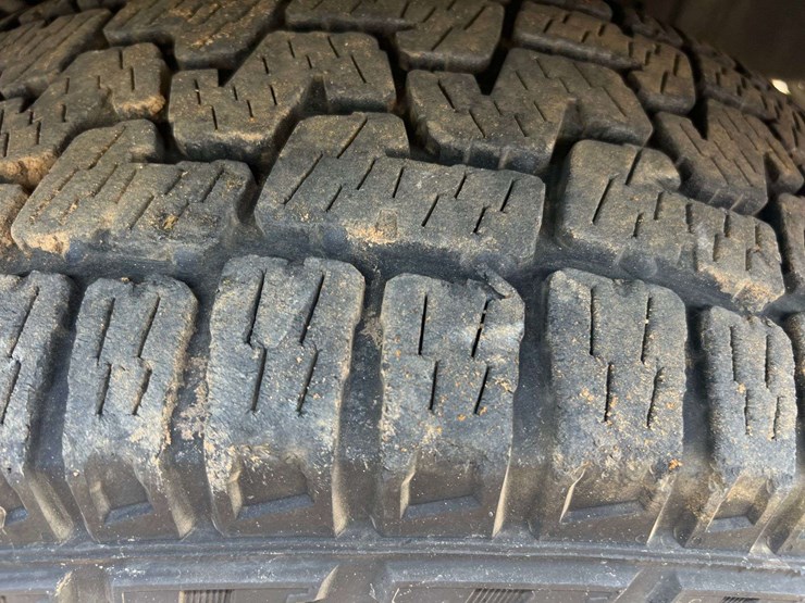 2013-ram-1500-laramie-image-21