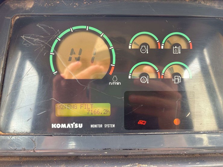 2004-komatsu-d65px-image-55