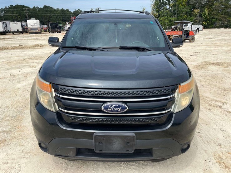 2014-ford-explorer-limited-image-5