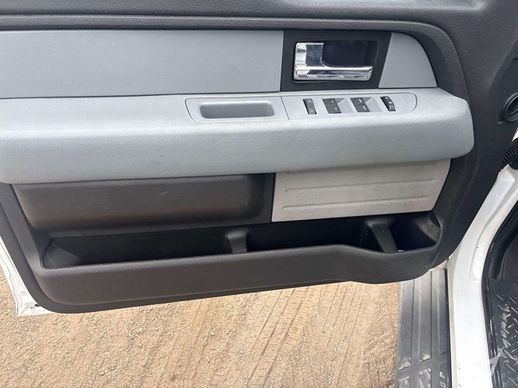 2014-ford-f150-image-13