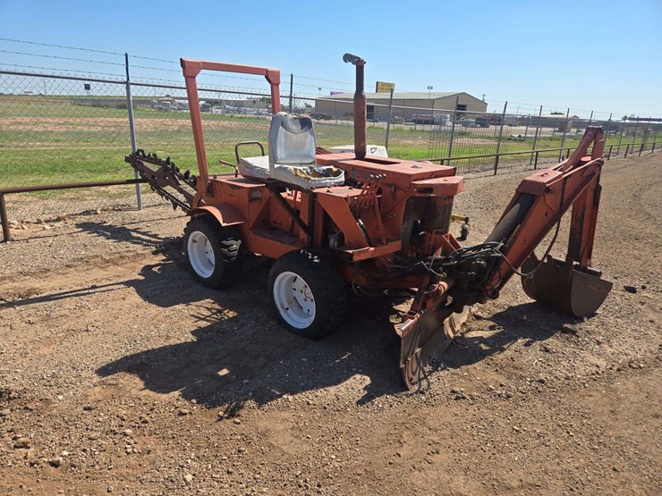 1970-ditch-witch-v30-image-4