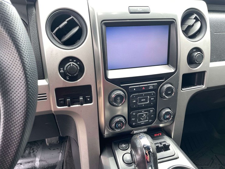 2013-ford-f150-raptor-image-13