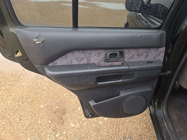 1999-nissan-pathfinder-image-16