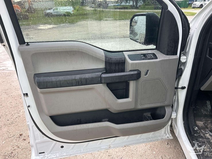 2015-ford-f150-image-14