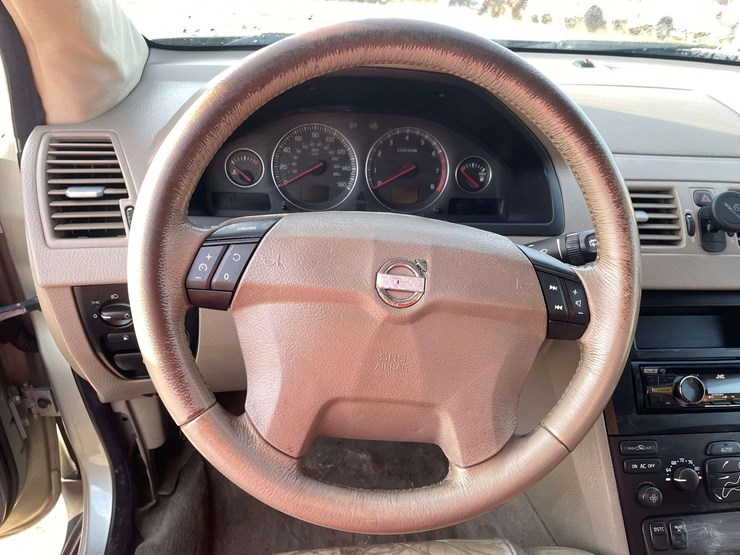 2004-volvo-xc90-image-12