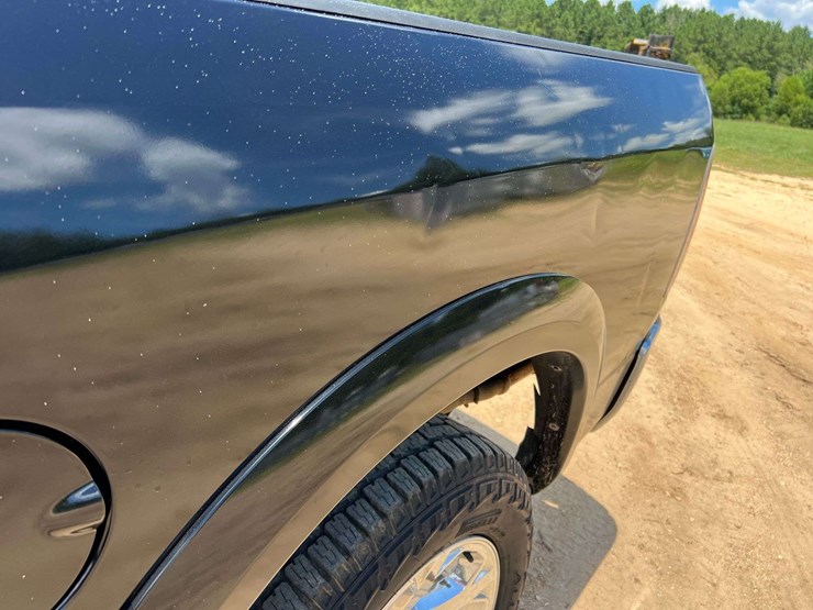 2013-ram-1500-laramie-image-10