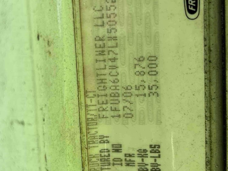 2007-freightliner-columbia-120-image-5