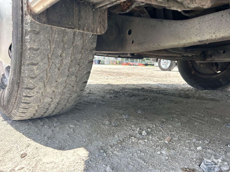 2015-ford-e450-image-22