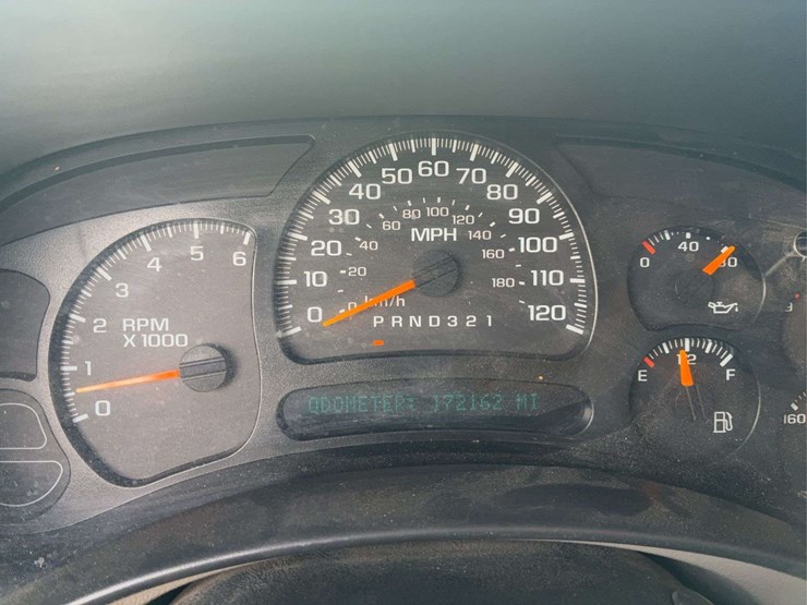 2006-chevrolet-silverado-1500-ls-image-18