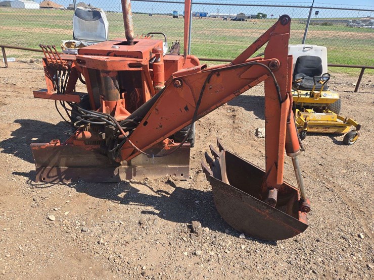 1970-ditch-witch-v30-image-2