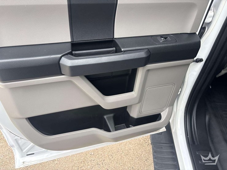 2016-ford-f150-image-19