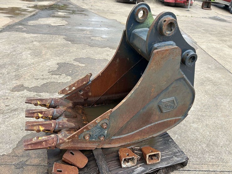 komatsu-pc150-image-8