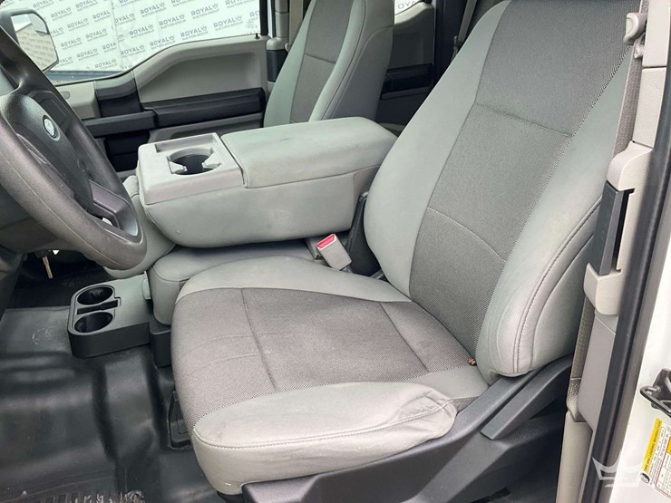 2016-ford-f150-image-18