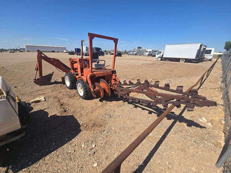 1970-ditch-witch-v30-image-6