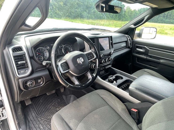 2021-dodge-2500-image-11