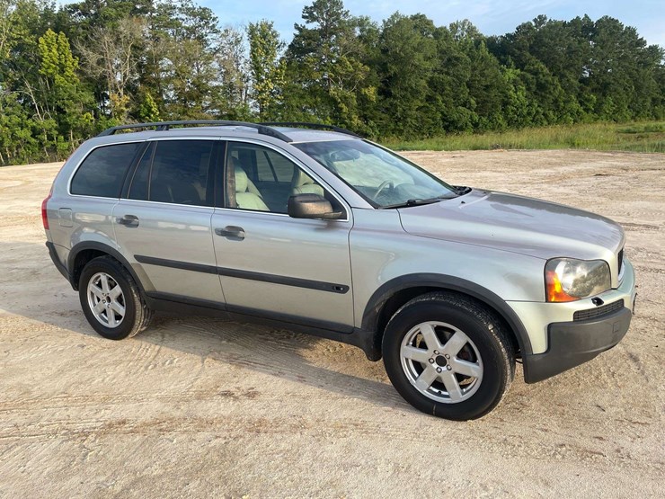2004-volvo-xc90-image-4
